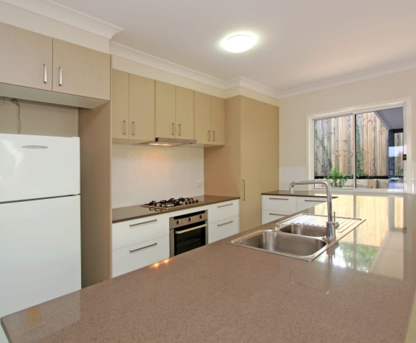 $290, Share-house, 6 bathrooms, Woolloongabba QLD 4102