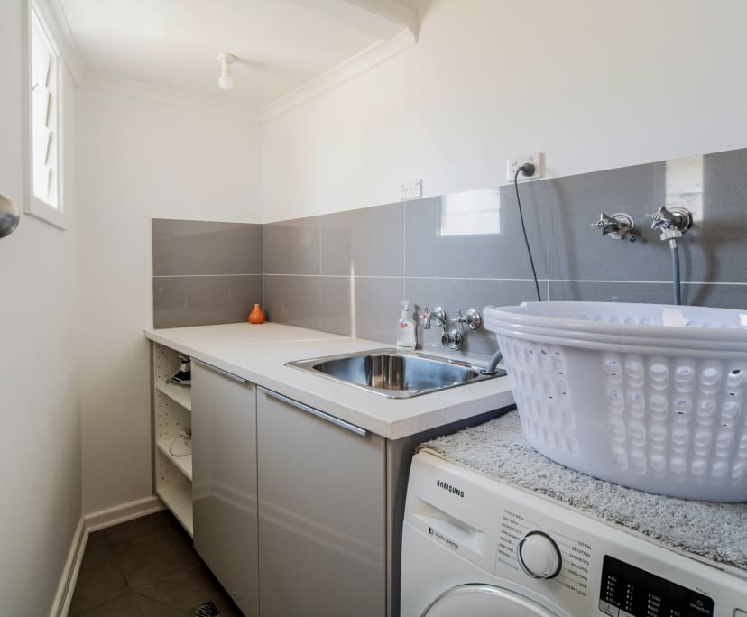 Room for Rent in Frankston, Melbourne 240, Unfurn...