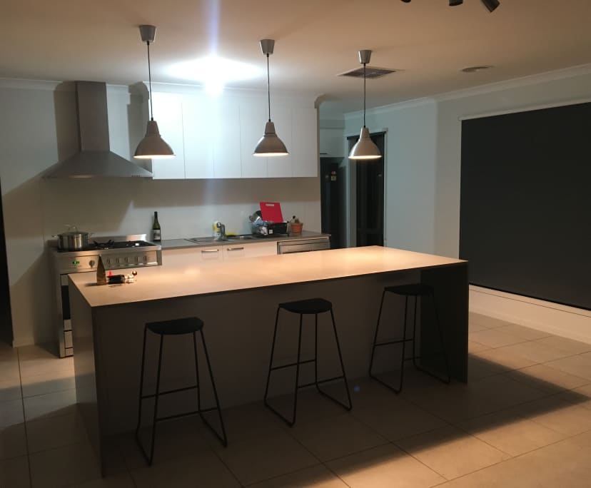 Room in a share house
