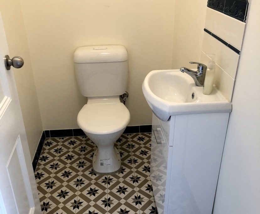$210, Share-house, 5 bathrooms, Saint Kilda VIC 3182