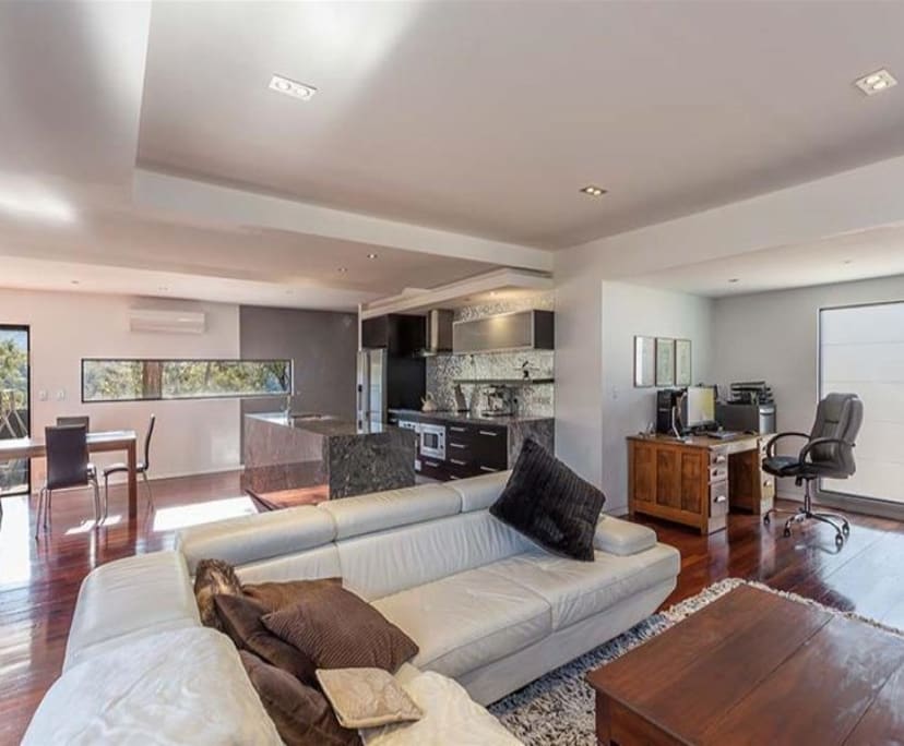 Room for Rent in Withcott, QLD 320, Furnished, Sh...