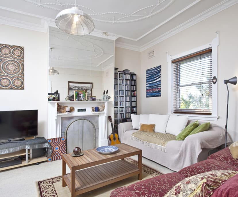 Furnished room in a flatshare