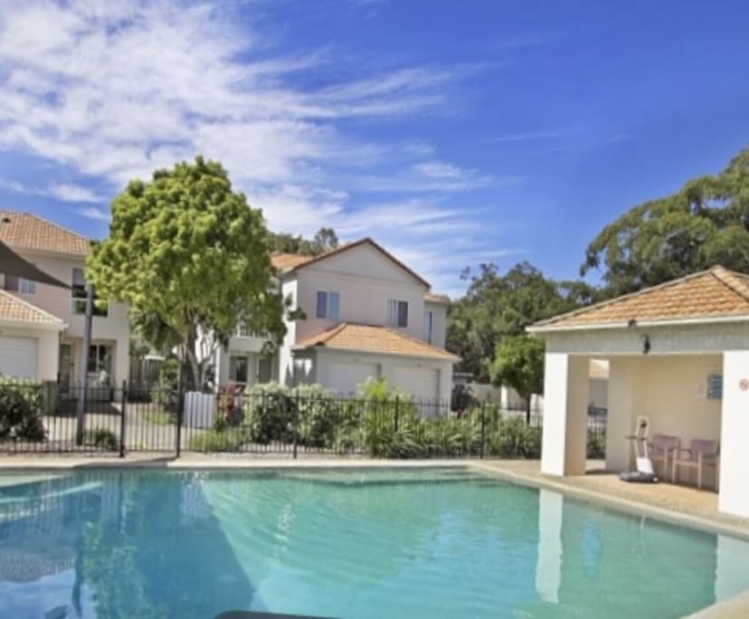 $300, Homestay, 3 bathrooms, Tweed Heads South NSW 2486