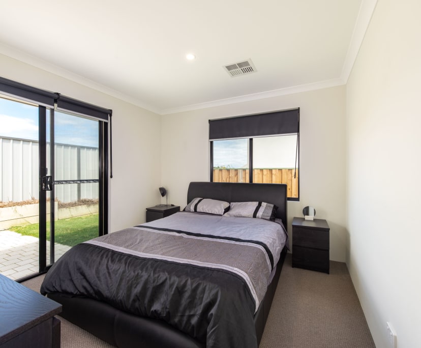 Room for Rent in White Gum Valley, Perth 200, Fur...