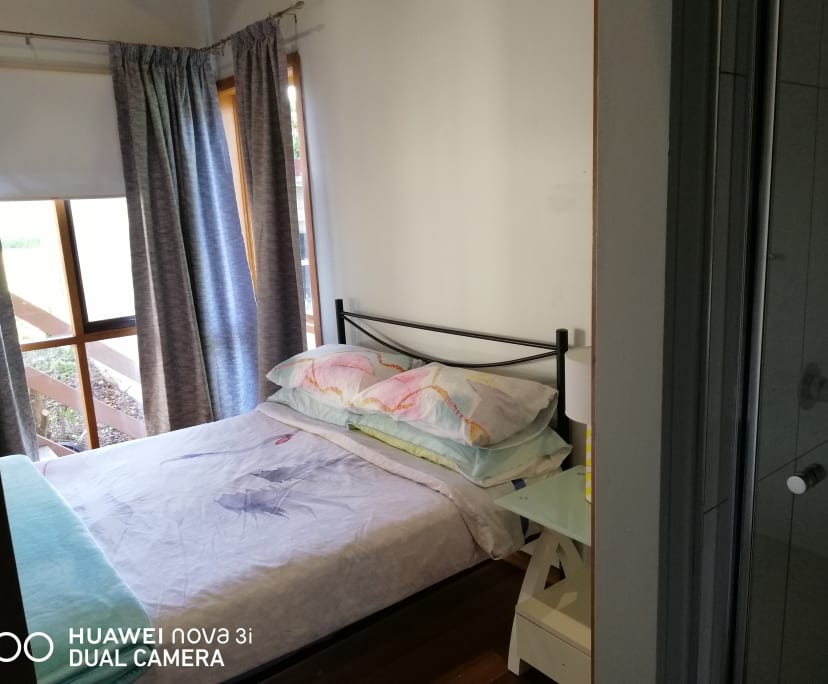 Room in a share house