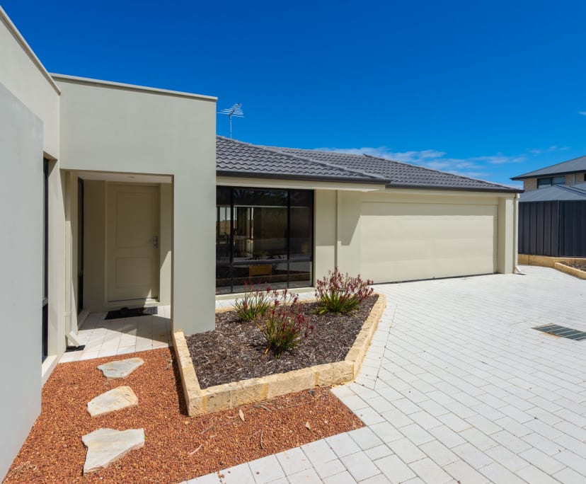 Room for Rent in White Gum Valley, Perth 200, Fur...