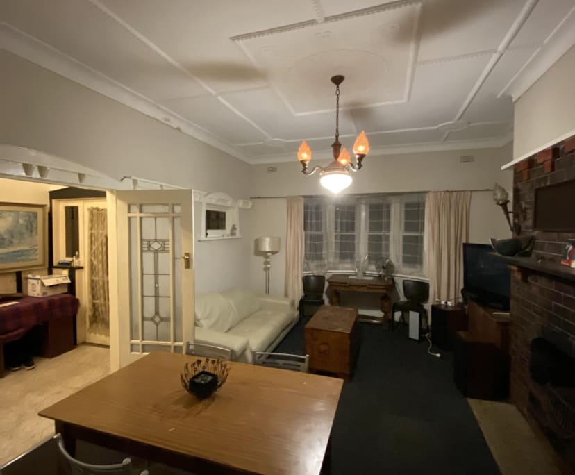 Room in a share house
