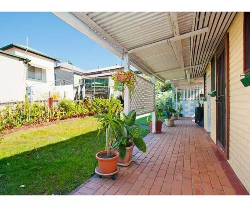 $330, Share-house, 4 bathrooms, West End QLD 4101