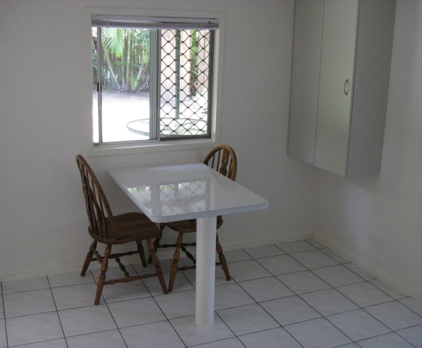 $380, Granny-flat, 1 bathroom, Cannon Hill QLD 4170