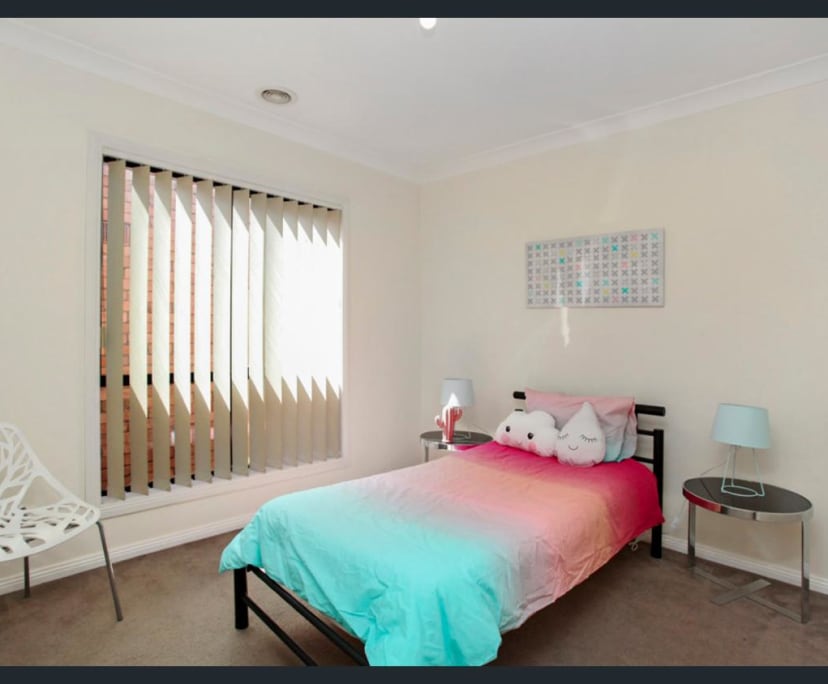 Room in a share house