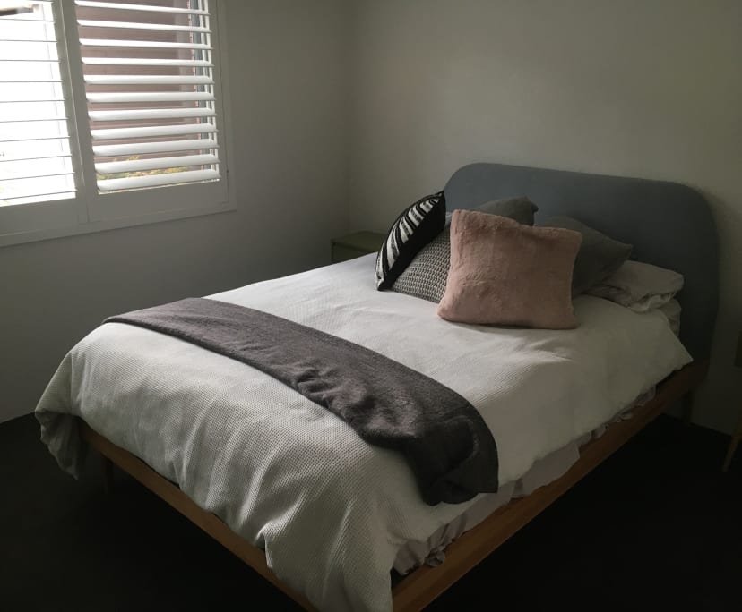 Furnished room in a flatshare