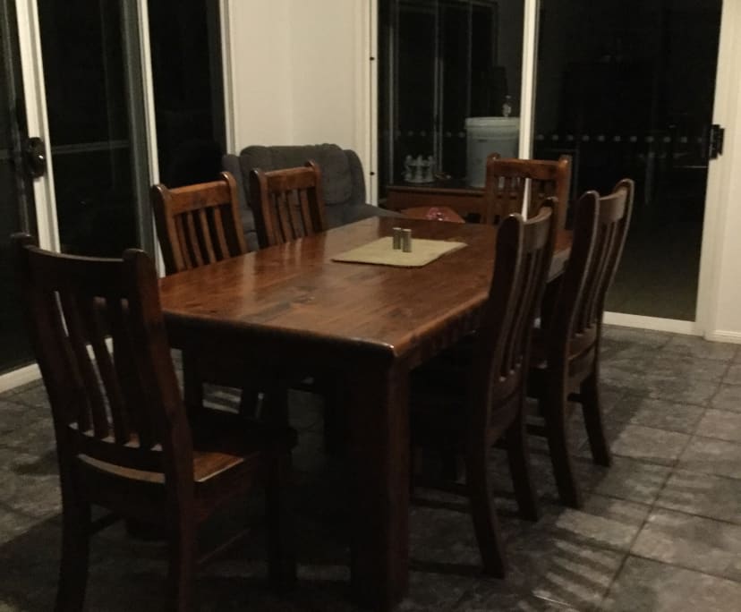 Room in a share house