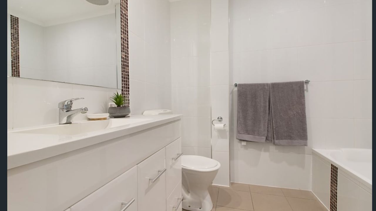Room in a share house
