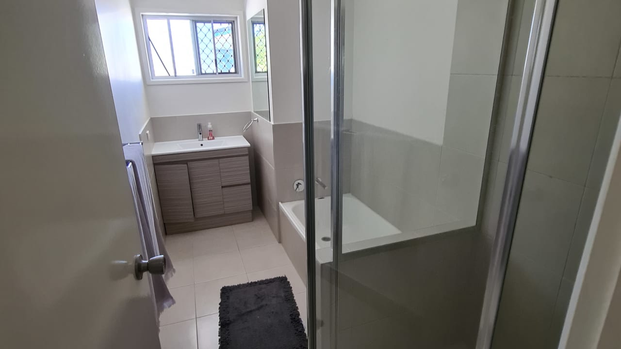 Unfurnished room in a share house