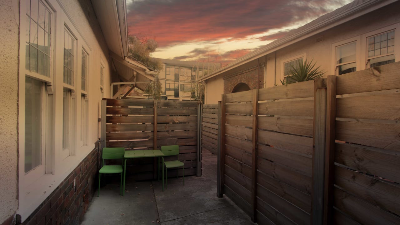 Whole property with 4 rooms for rent