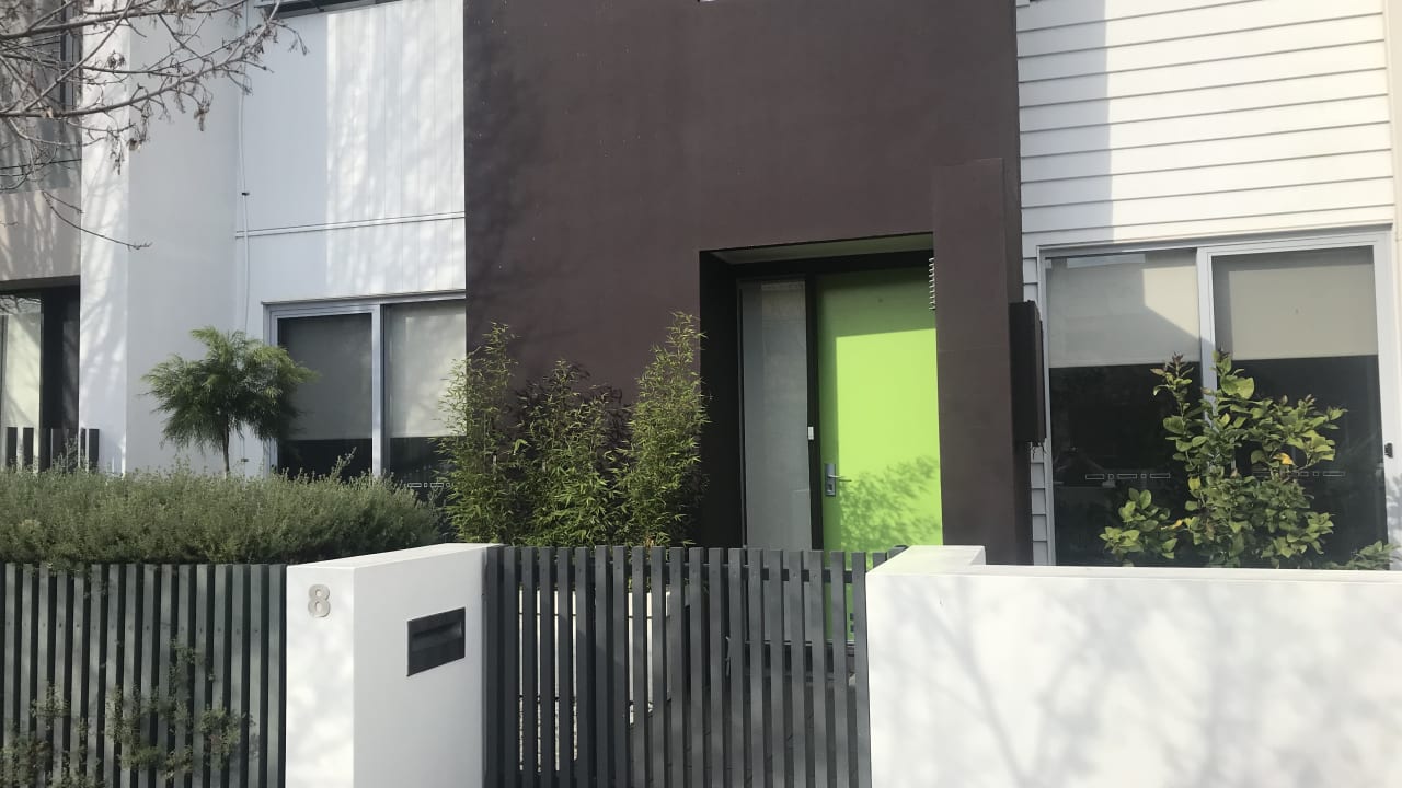 Unfurnished room with own bathroom