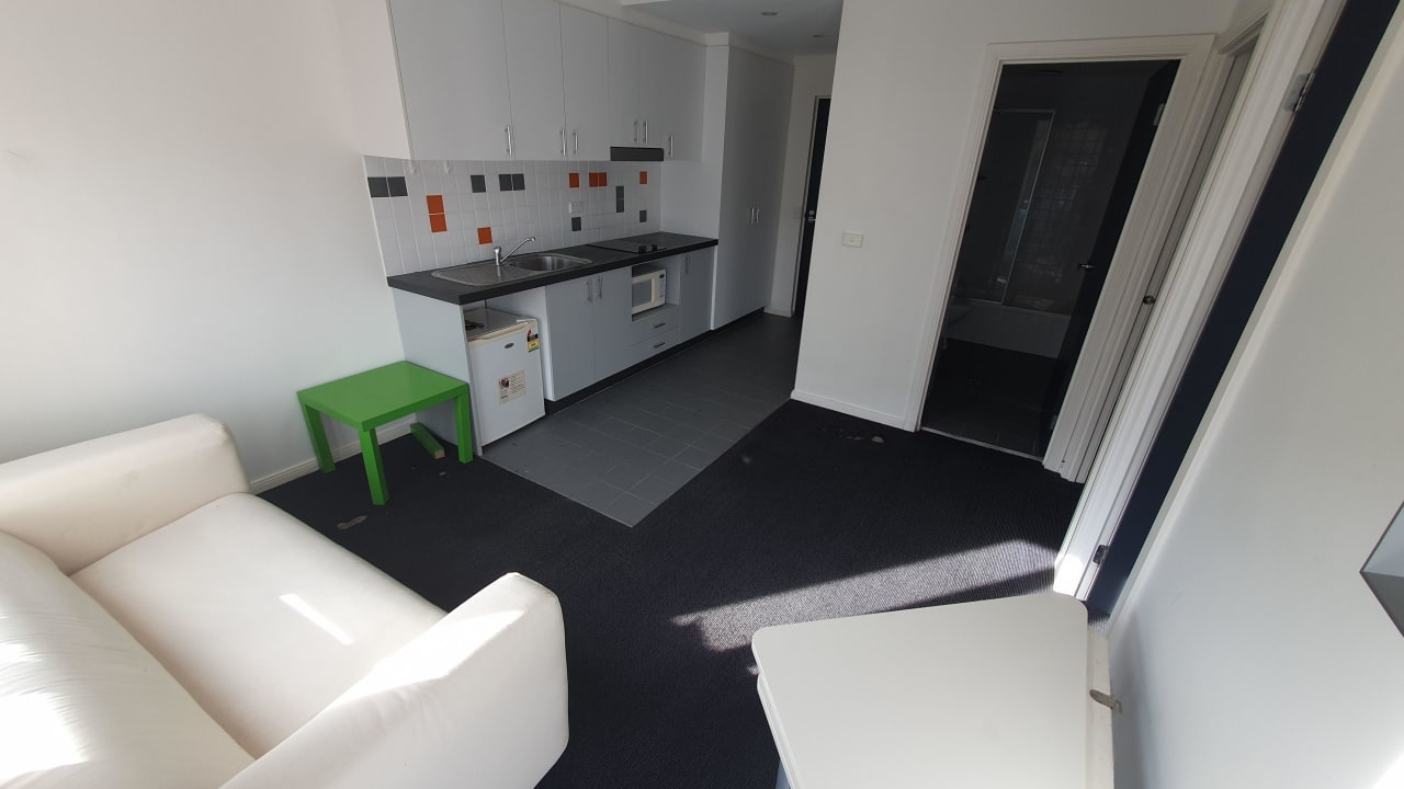 Whole property with 2 rooms for rent