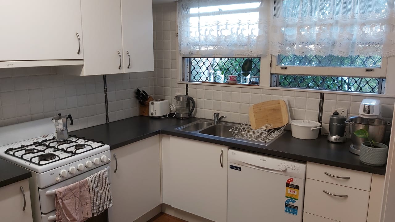 Unfurnished room in a share house