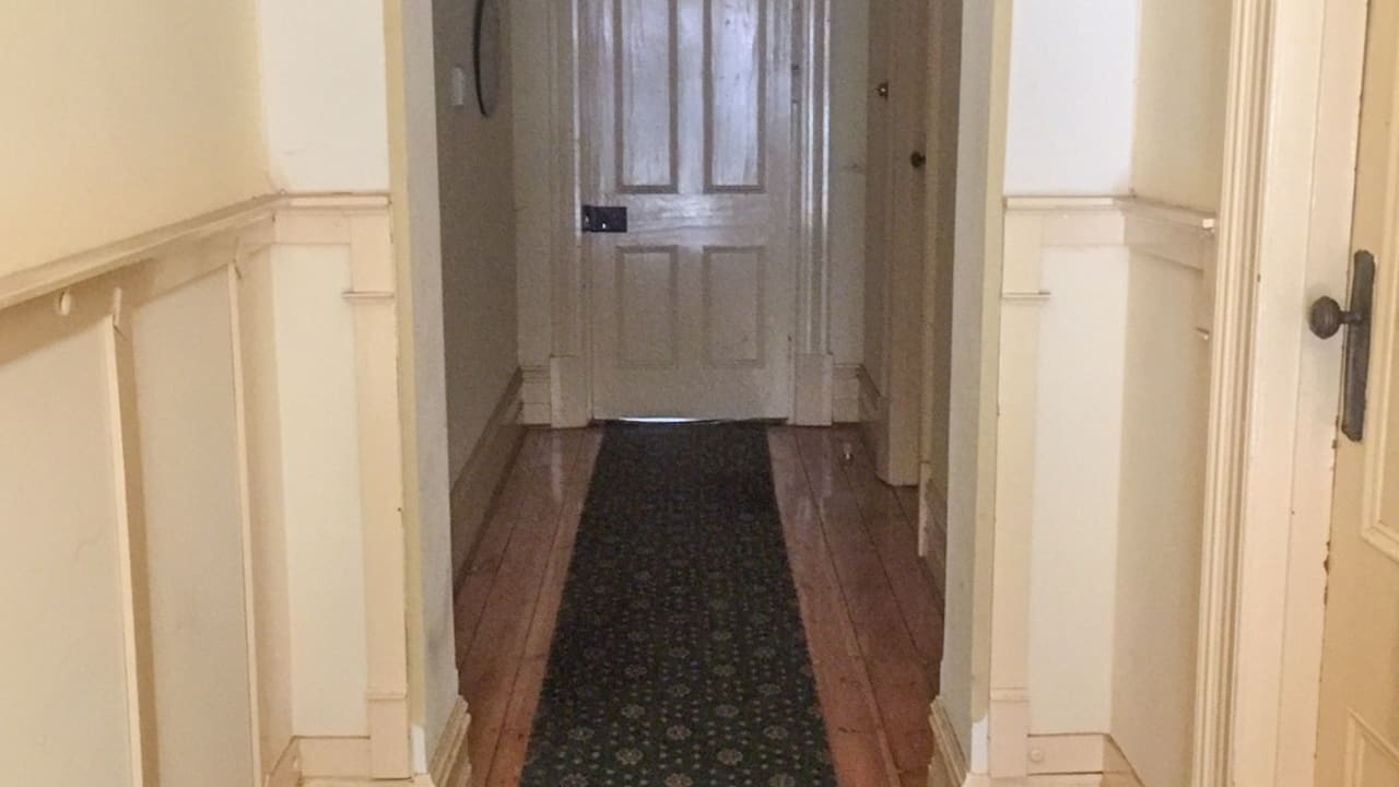 Unfurnished room in a share house