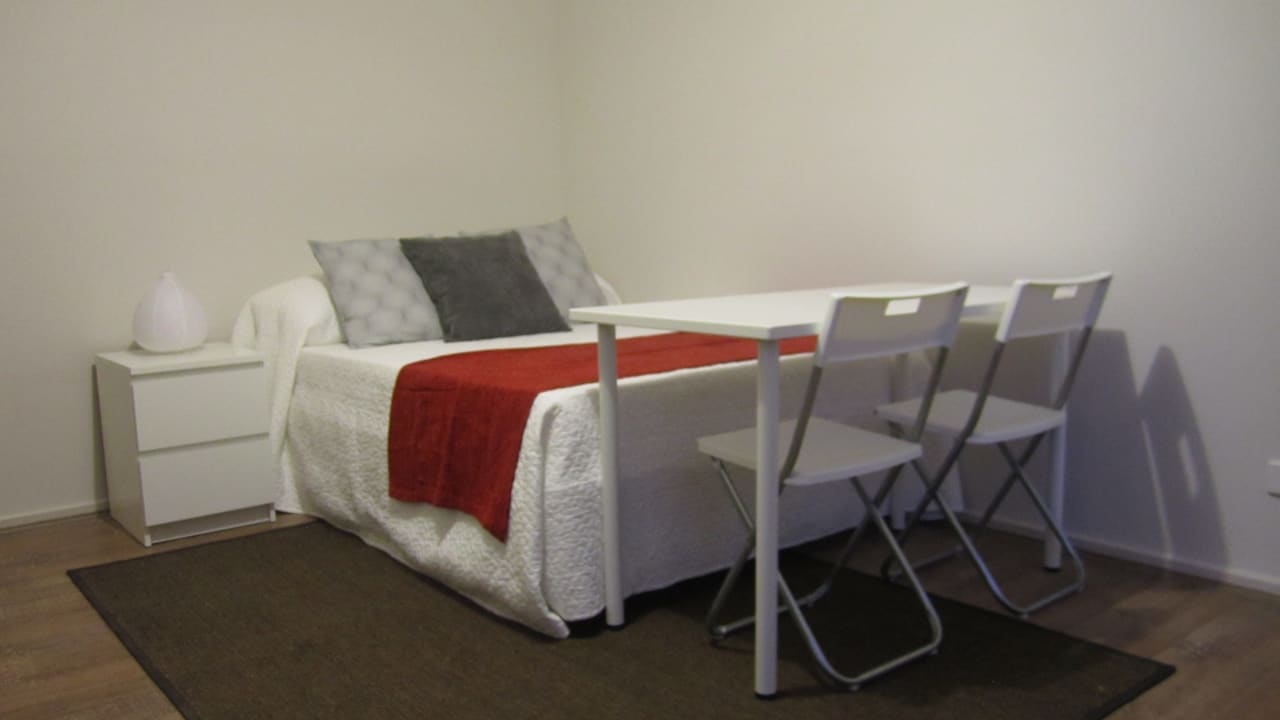 Room studio flat for rent