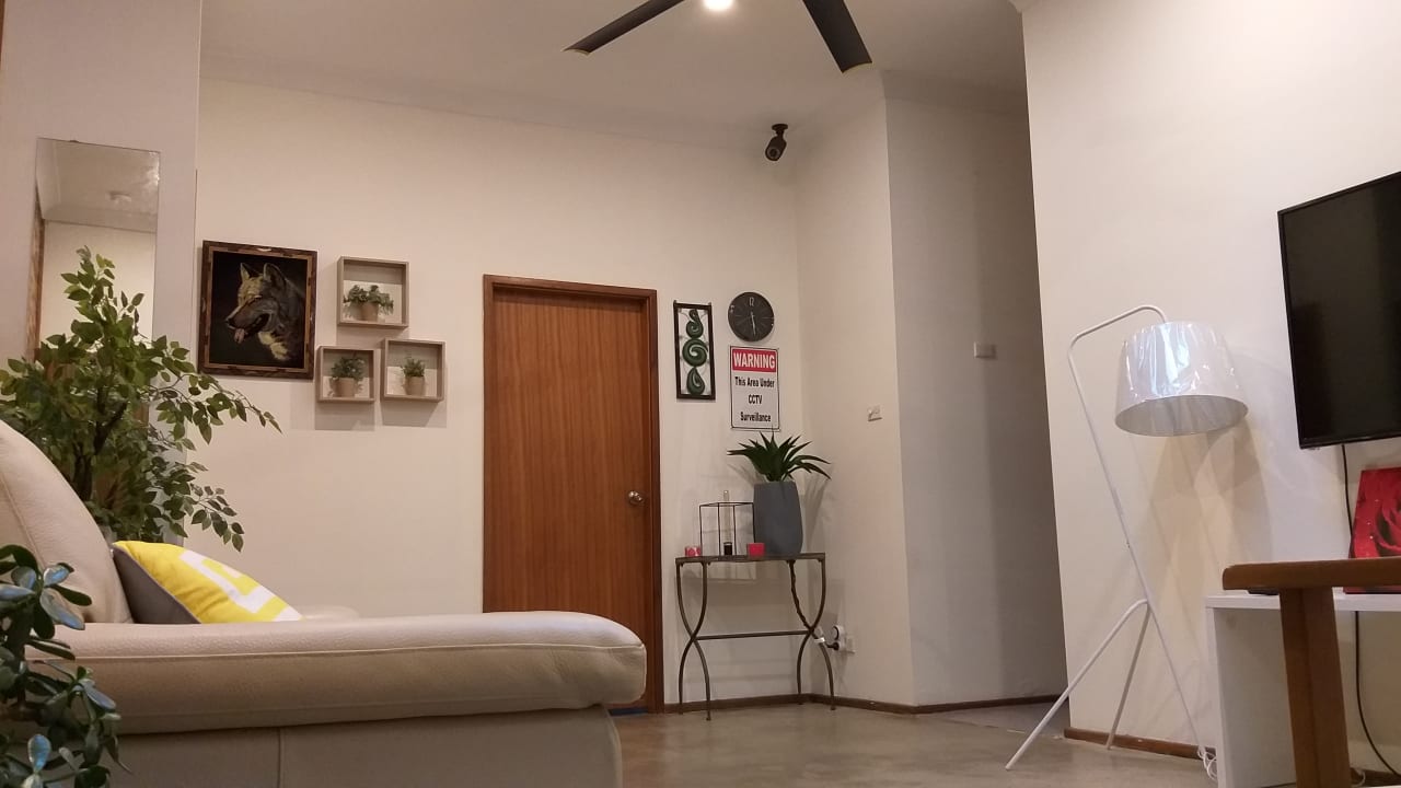 Furnished room in a flatshare