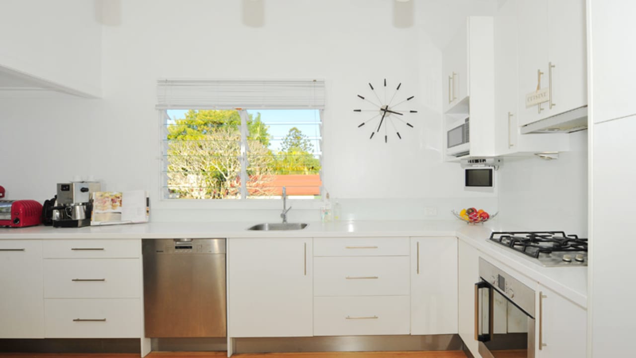 Furnished room with ensuite in a share house