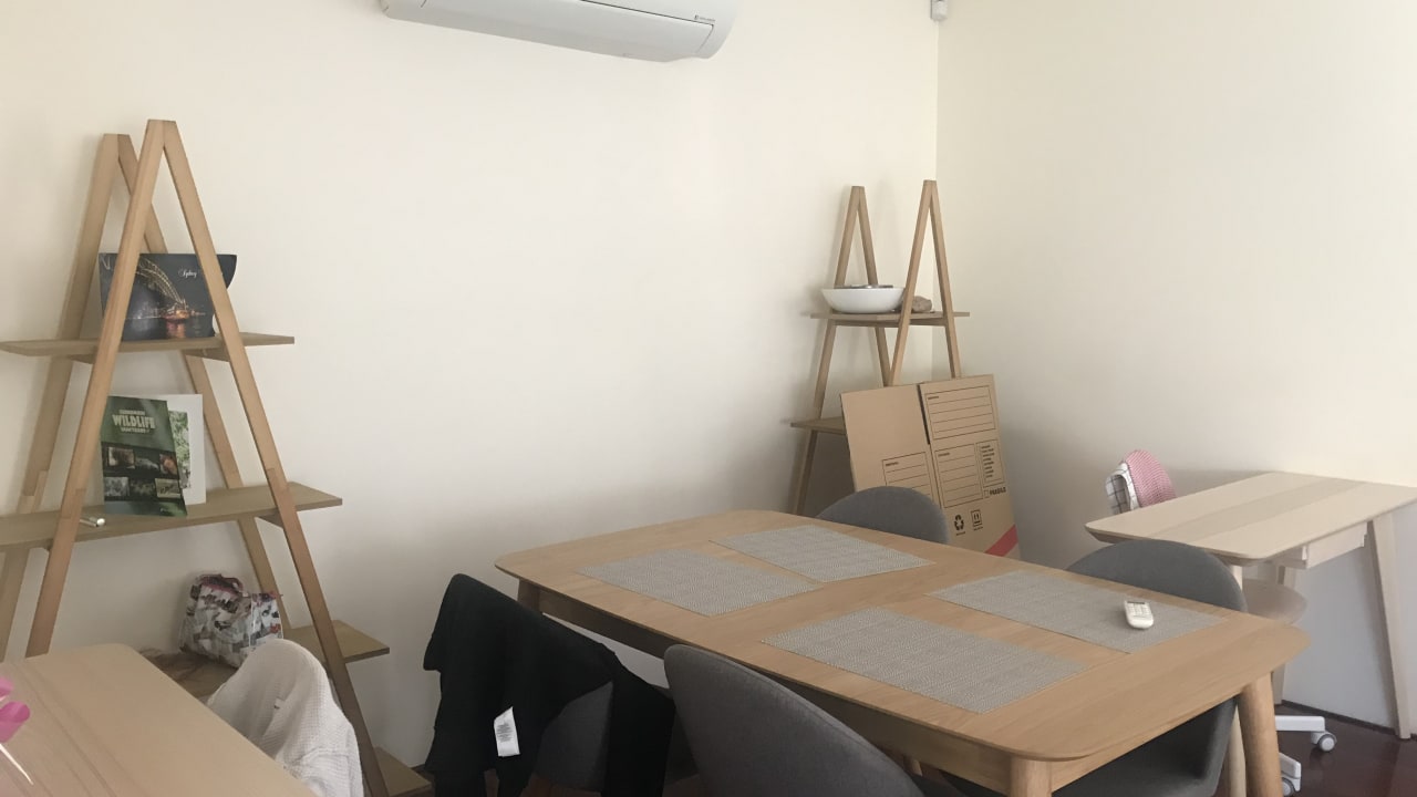 Furnished room in a flatshare
