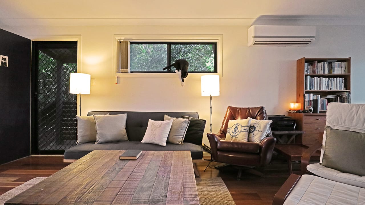 Furnished room in a share house
