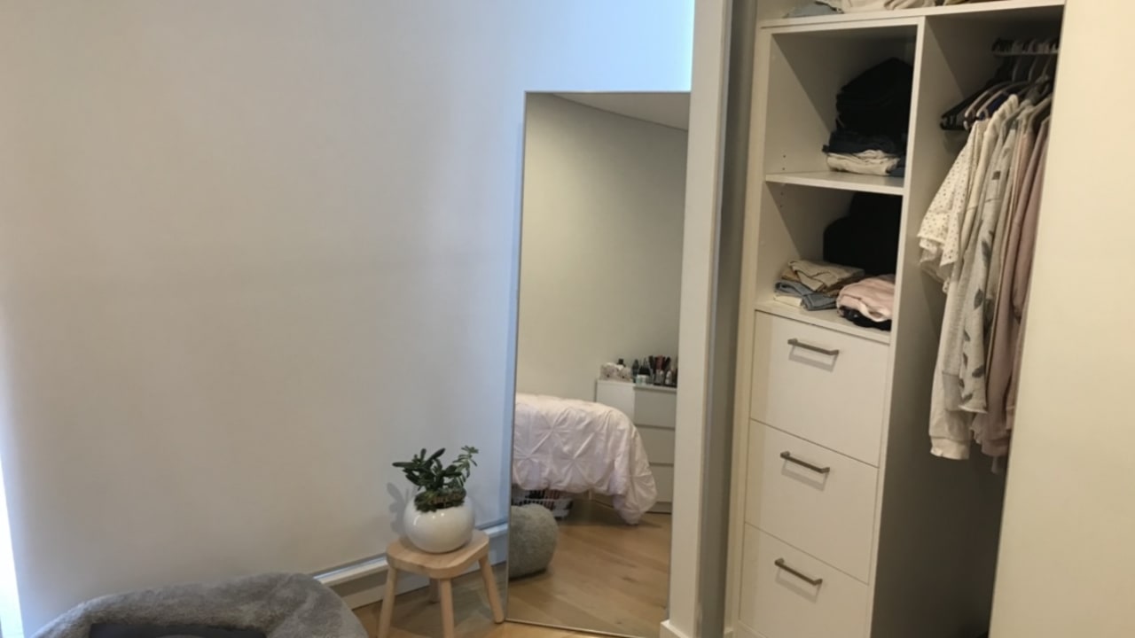 Furnished room with ensuite in a flatshare