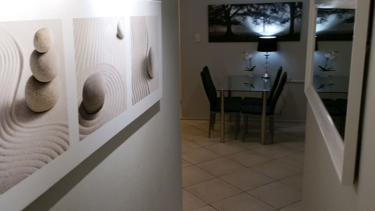 Furnished room in a flatshare