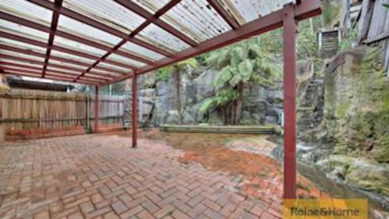 Room in a share house