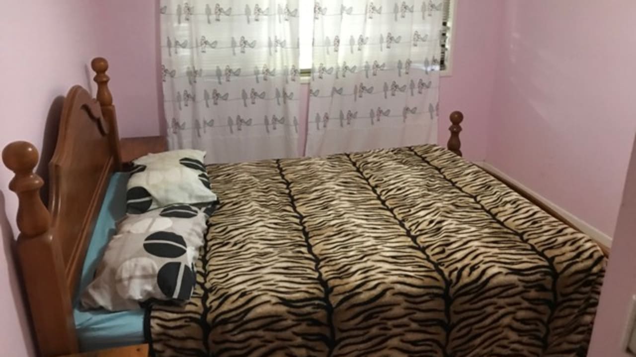 Room in a share house