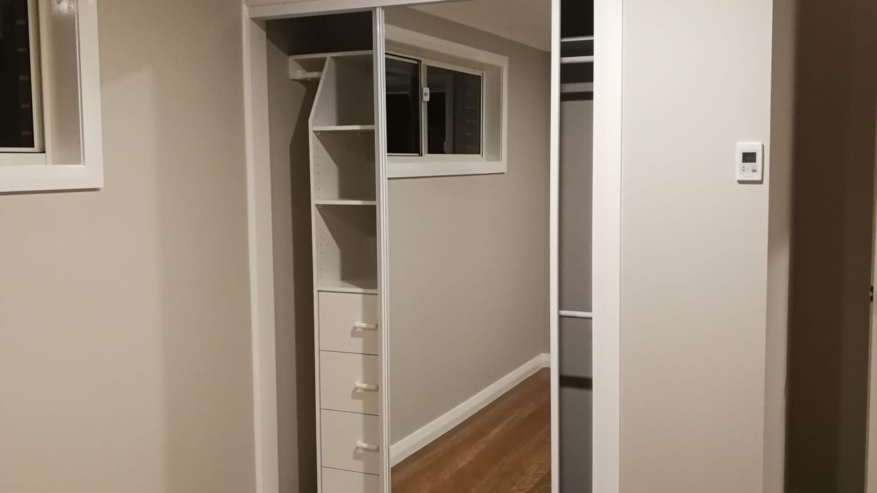 Room in a share house