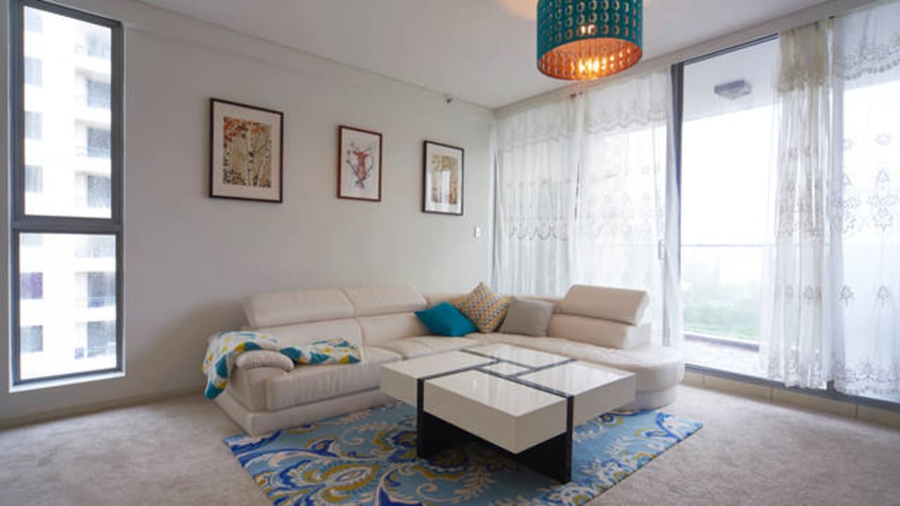 Furnished room with ensuite in a flatshare