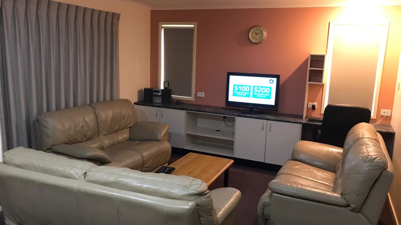 Furnished room with own bathroom