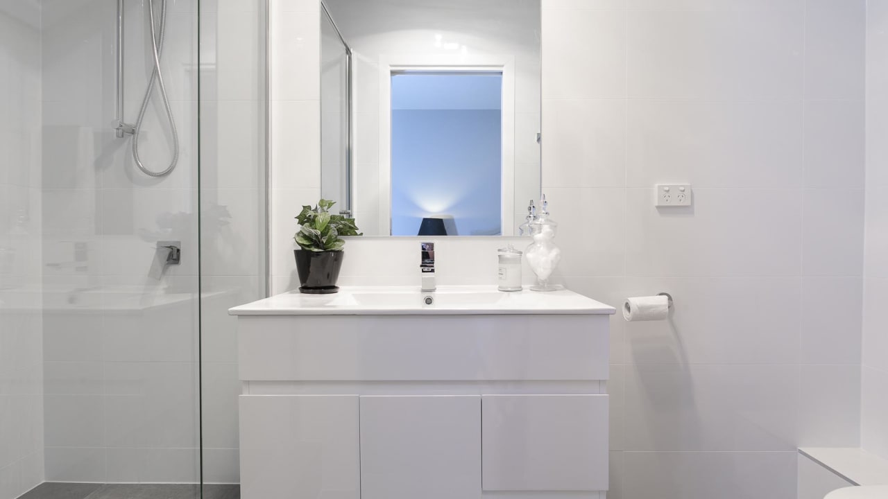 Room with ensuite in a share house