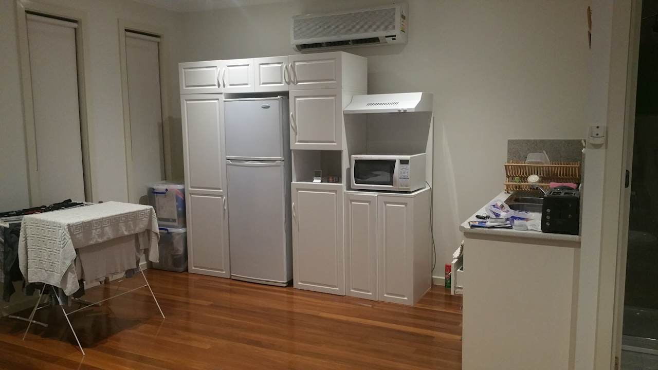 Room studio flat for rent