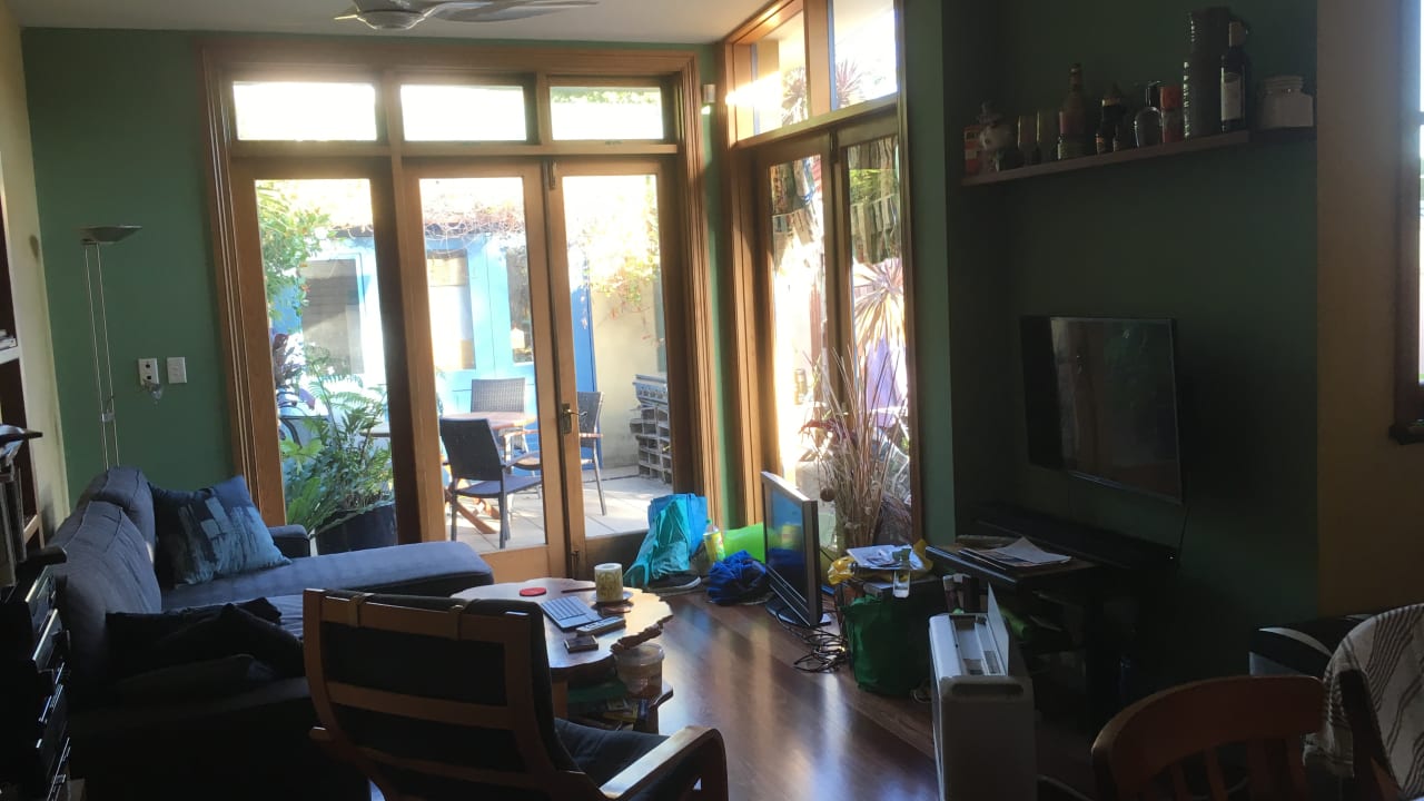 Furnished room in a share house