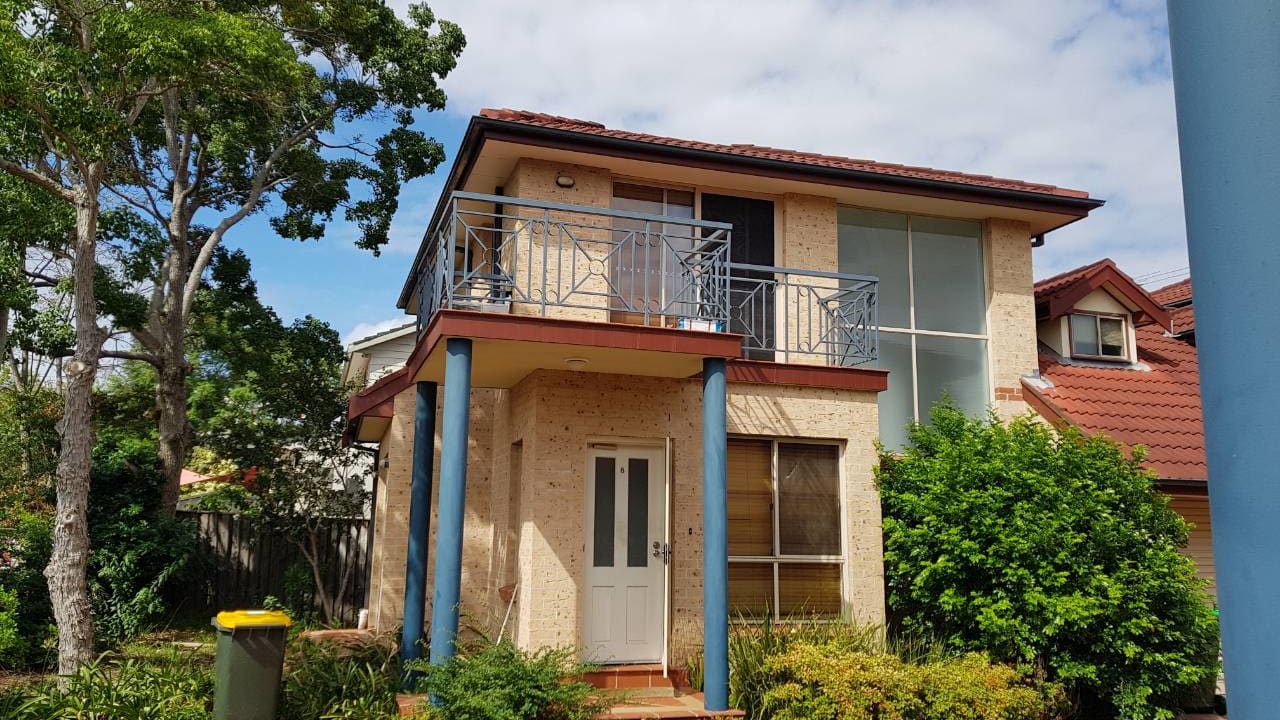 Furnished room in a share house