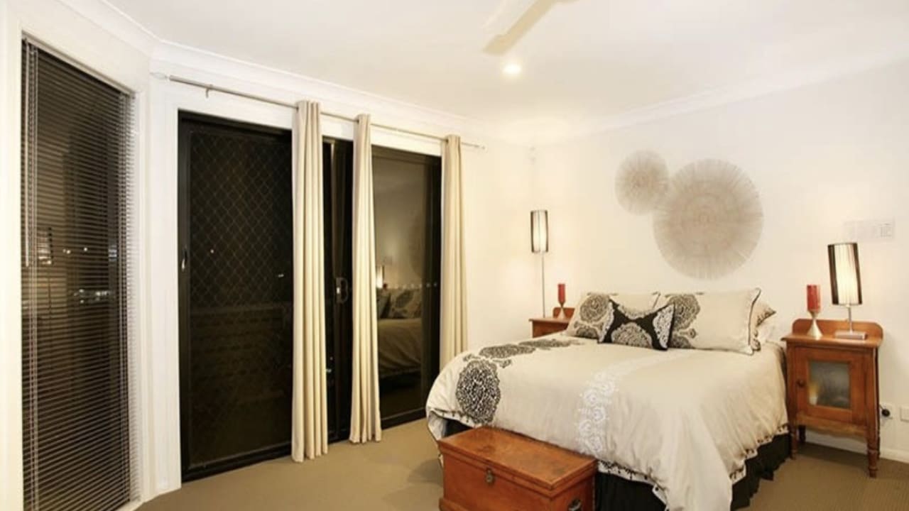 Room with ensuite in a share house