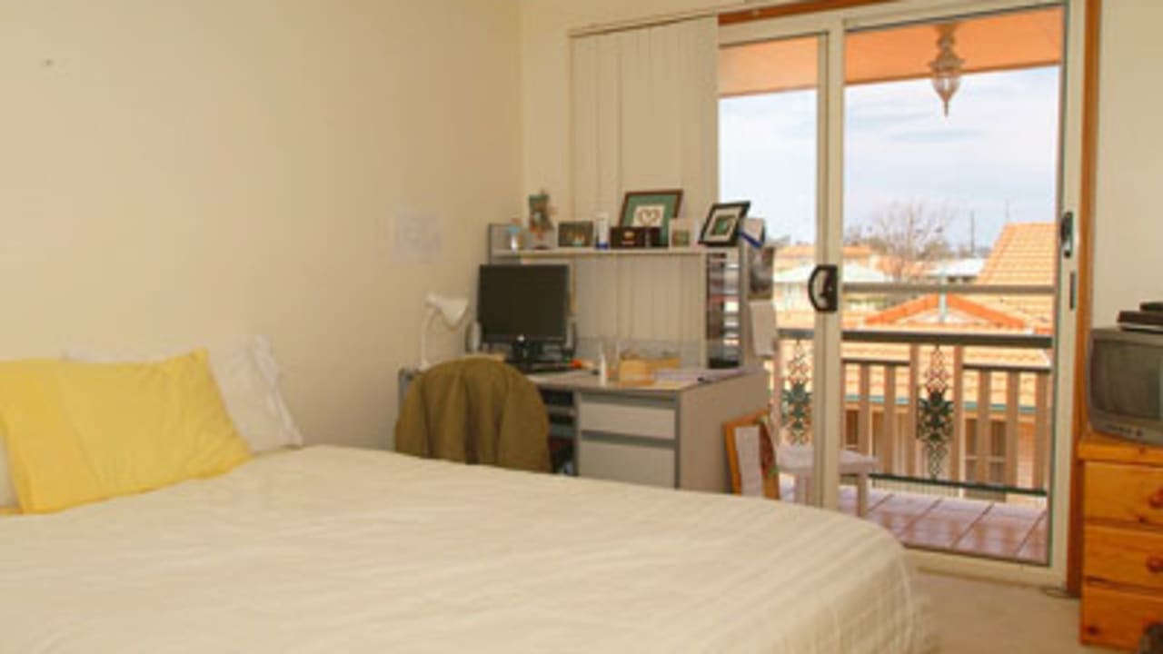 Furnished room with ensuite in a share house