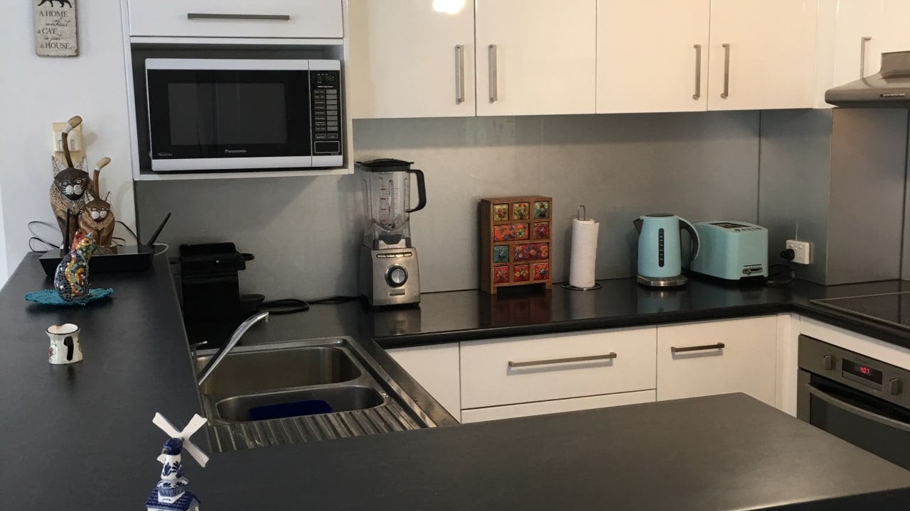 Furnished room with ensuite in a flatshare