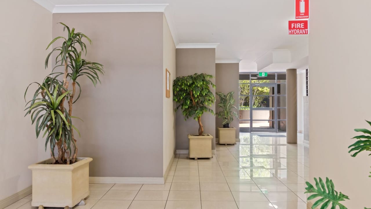 Unfurnished room with own bathroom