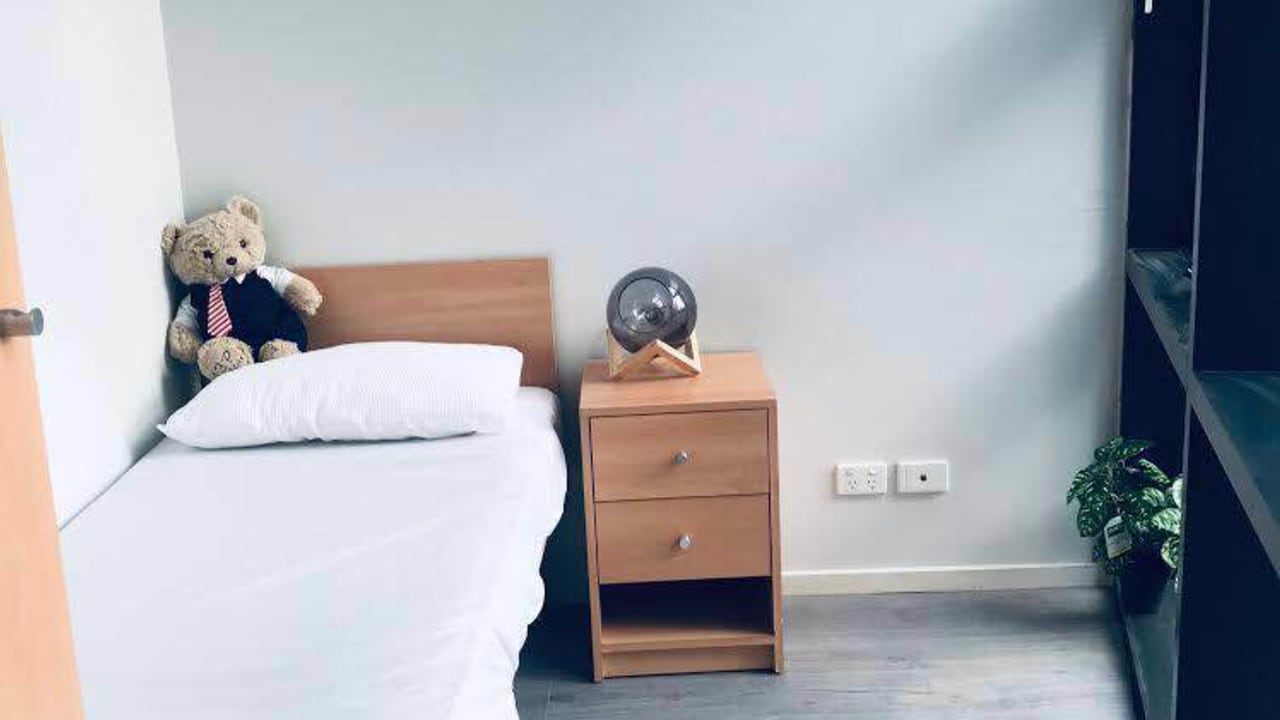 Whole property with 2 rooms for rent