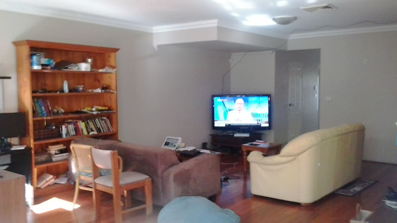 Room in a share house