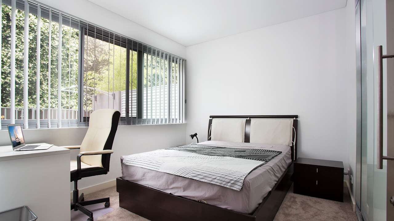 Furnished room in a flatshare