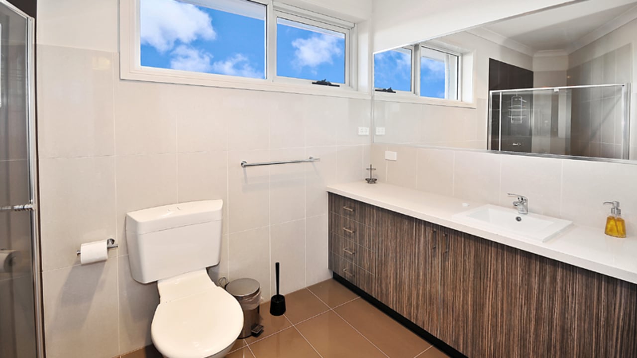 Furnished room with ensuite in a share house