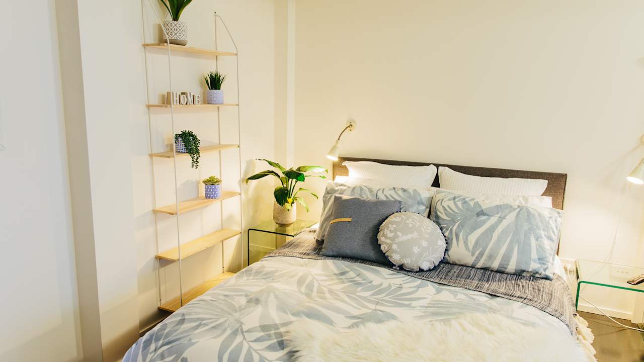 Furnished room studio flat for rent