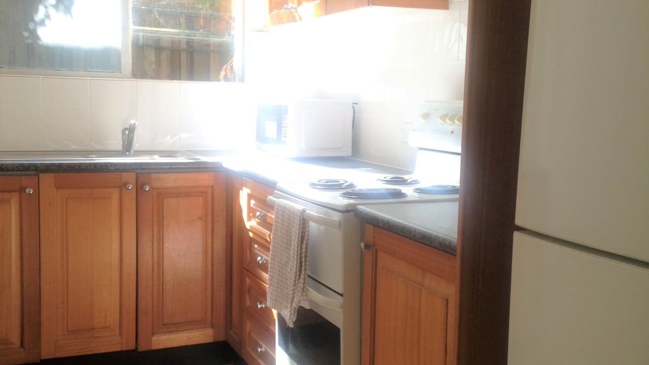Whole property with 1 room for rent