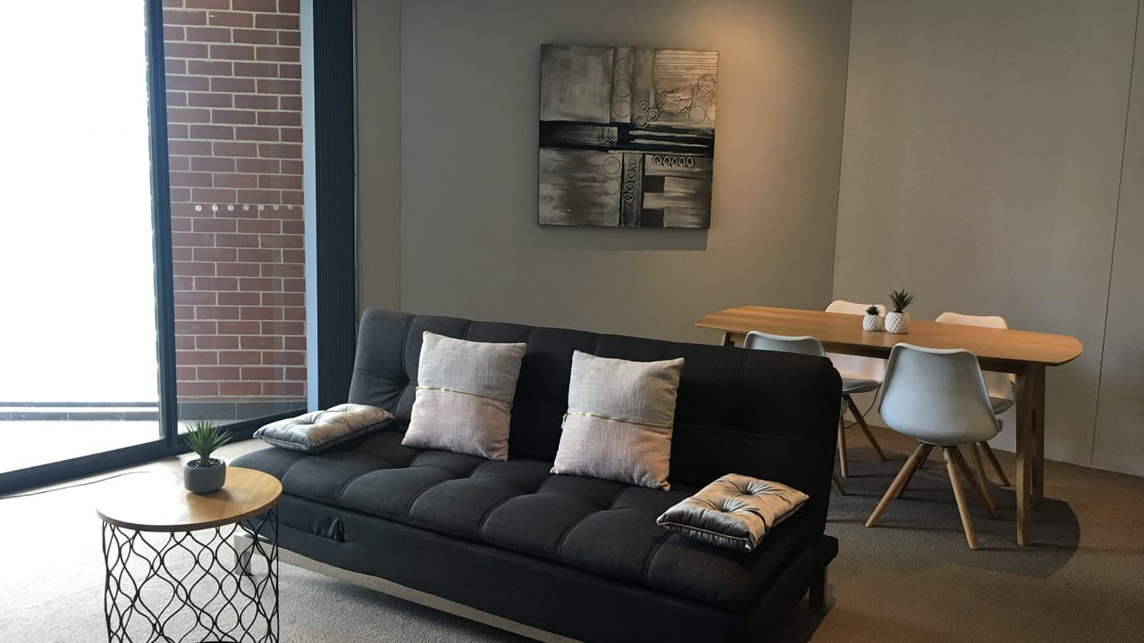 Whole property with 1 room for rent